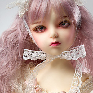 Illua Doll - POVG Petit Dahlia - LE1