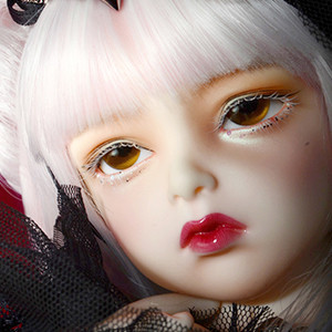 Illua Doll - Le Bonbon Noir : Petit Dahlia - LE10