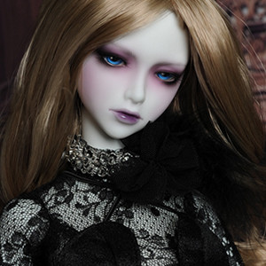 Glamor Eve Doll - Black Diva ; White Emile - LE10