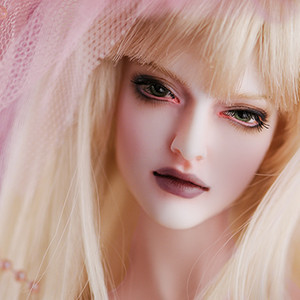 Fashion Doll - Eya Highmore - LE100