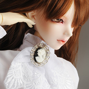 Cameo Lace Brooch (White)[F3-3-5]