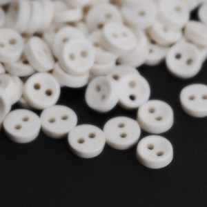 5.5 mm Round Simple button (White)