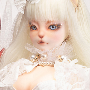 Catish Girl Doll - Intactly Reaa In White - LE10